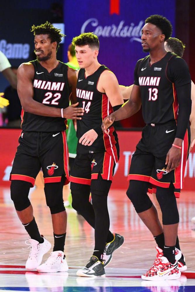 表现不俗 表现不俗