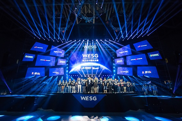 场面下的 场面下的